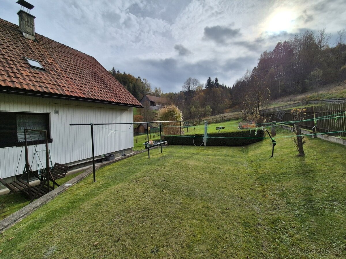 Rodinný dom s veľkou záhradou / 2024 m2 / - Skalité - 6