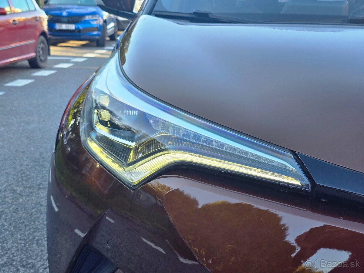 Toyota C-HR hybrid - 6