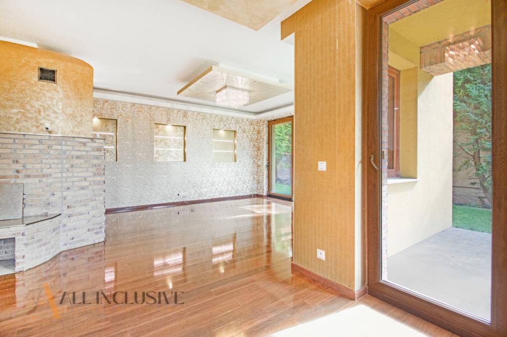 ALL INCLUSIVE l NA PRENÁJOM 6 IZBOVÝ RODINNÝ DOM, POVODA - 6