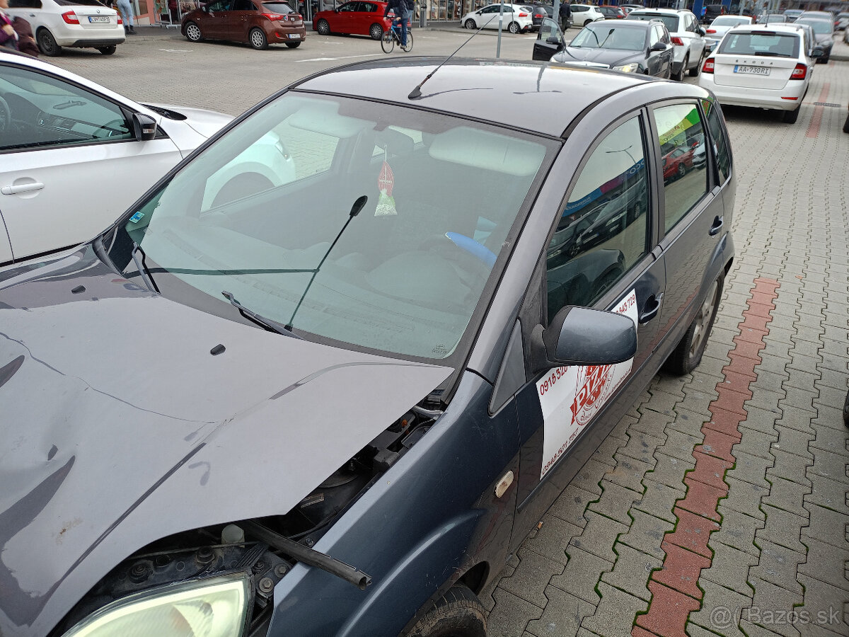 Predám Ford Fiesta 1,25 benzín - 6