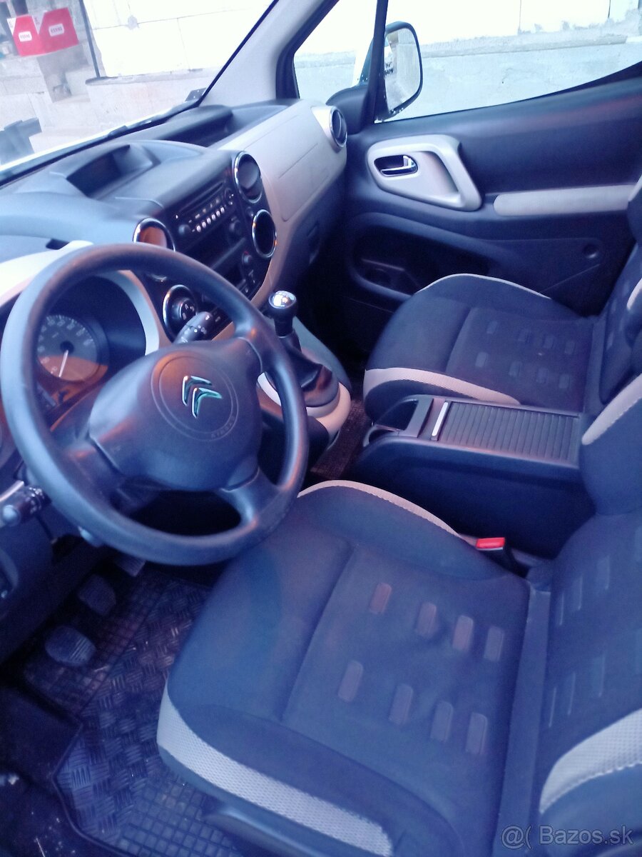 Predám Citroën Berlingo 1,6HDI 84kw XTR výbava Multispace - 6