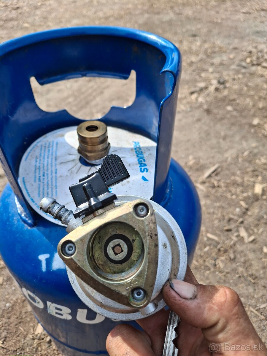 Bomba plynová + regulator. 6kg - 6