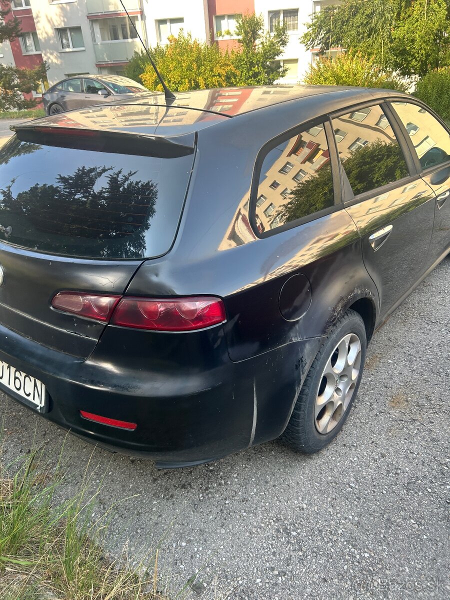 Alfa Romeo combi 1.9 88kw - 6