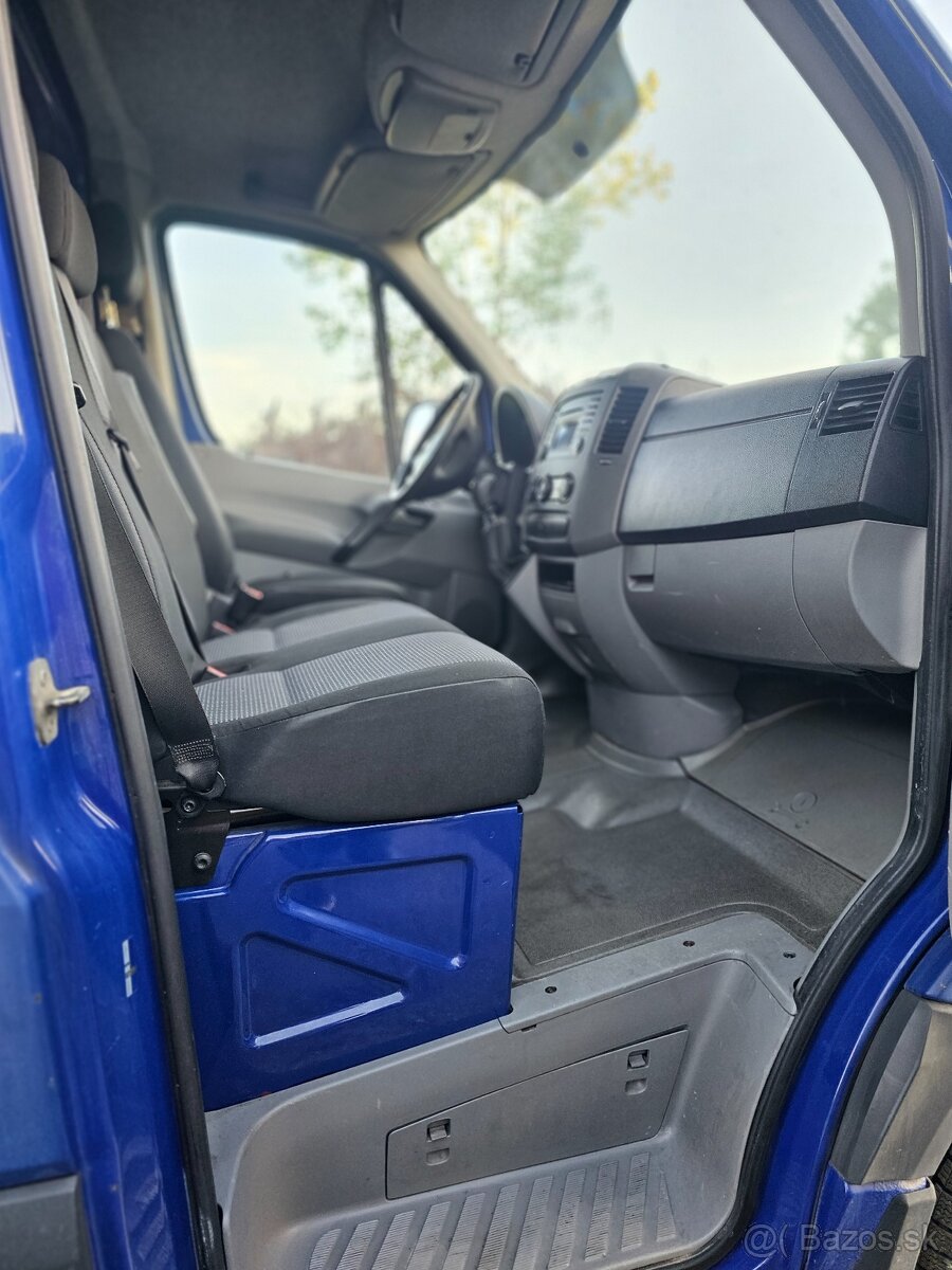 Mercedes Benz-Sprinter - 6