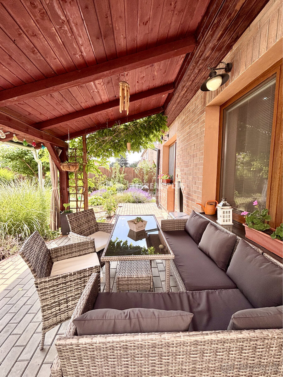 Ponúkame Vám na predaj moderne zrekonštruovaný poschodový ro - 6