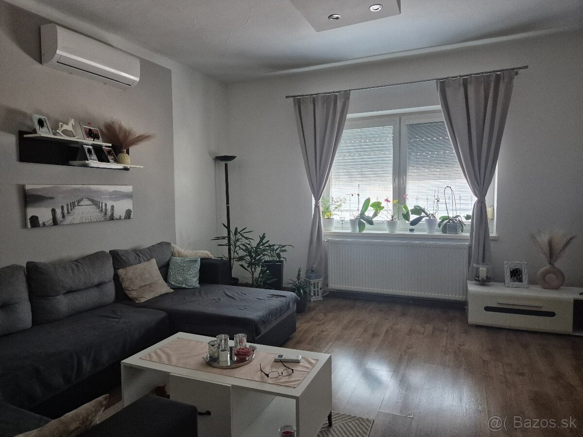 Rodinný dom na predaj v obci Dvory nad Žitavou. - 6