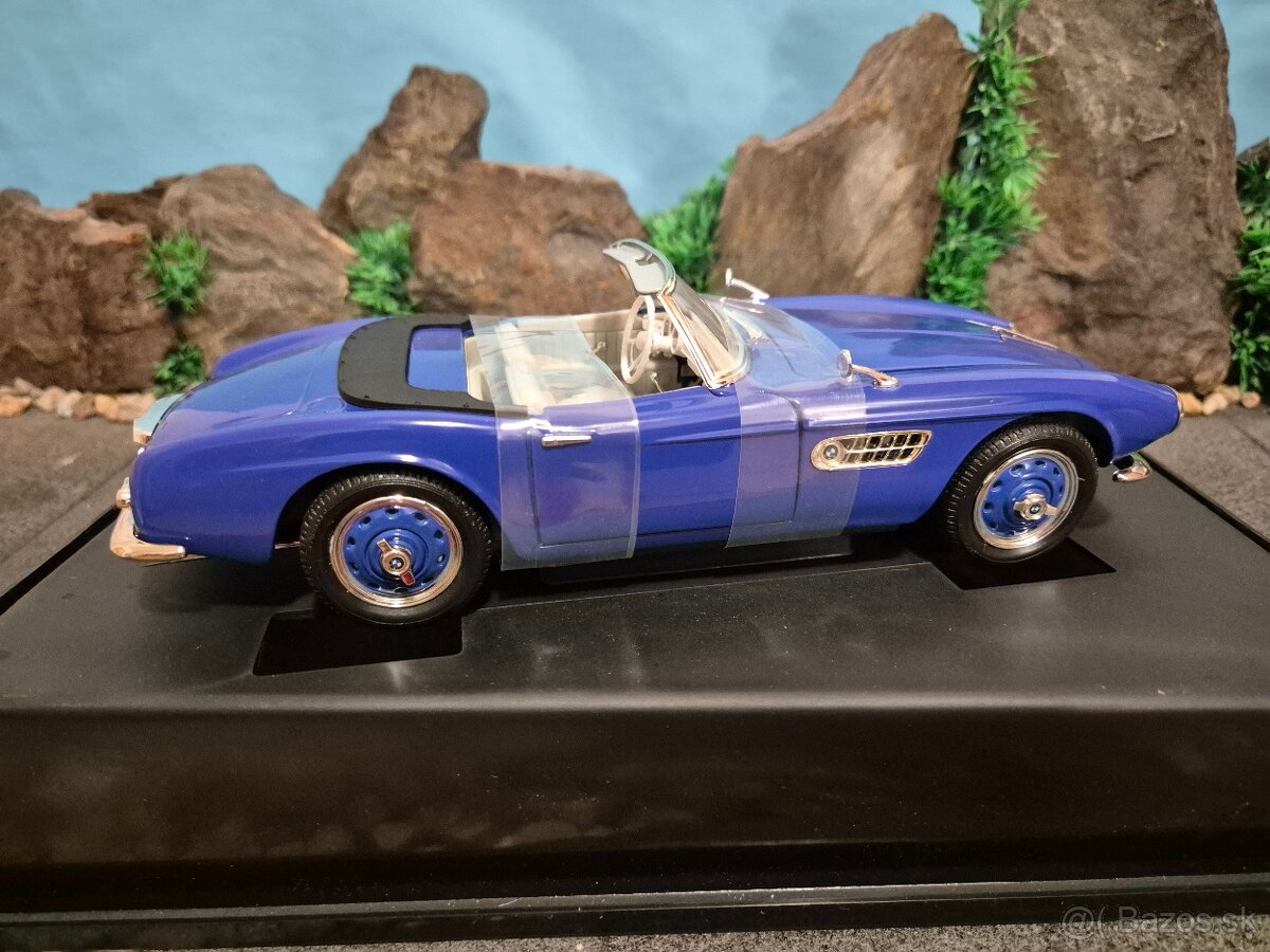 Prodám nový model 1:18 BMW 507 - 6