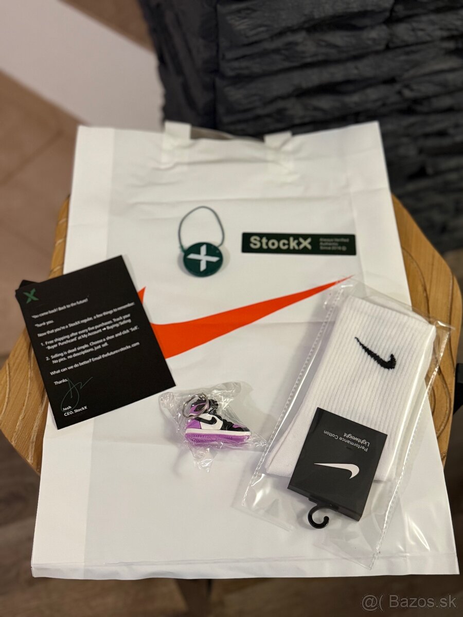 Jordan 4 Pine Green - 6