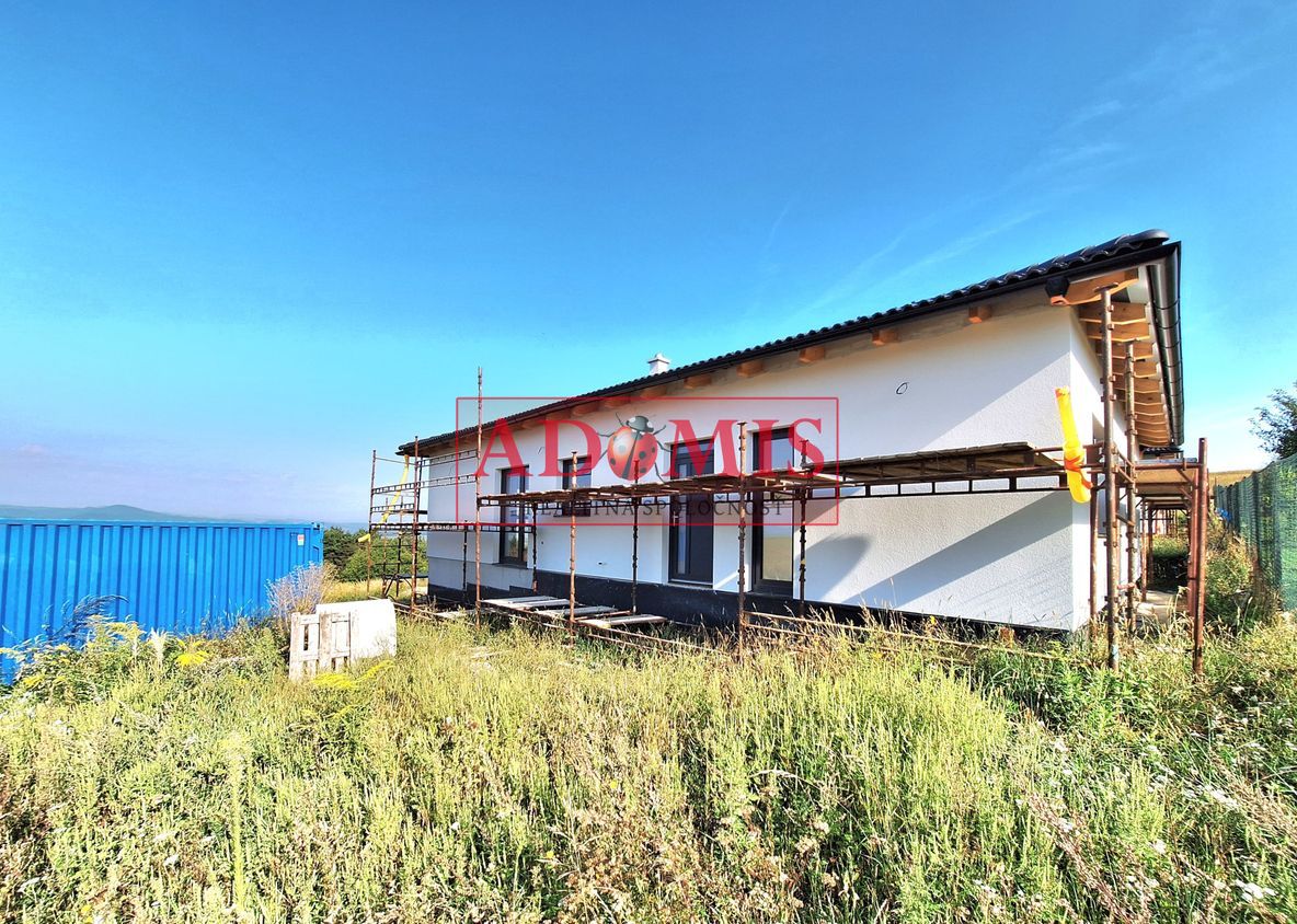 ADOMIS - predám 5-izbový bungalov1, 123m2,Ortáše 607m2, iba - 6