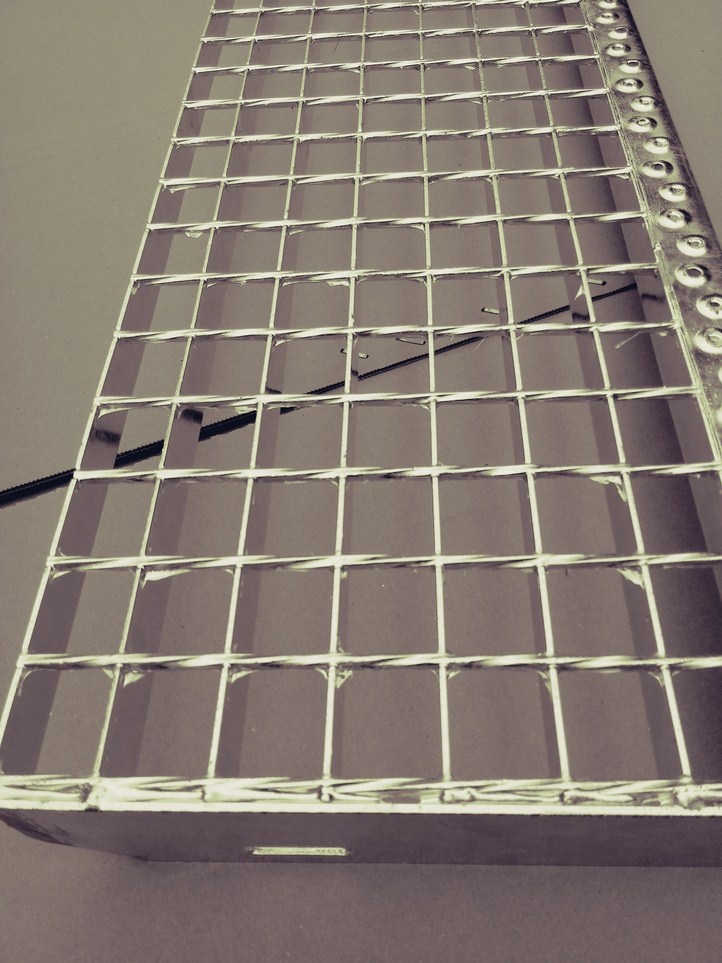 Schodiskový stupeň 1000x270mm 30x2 - 6