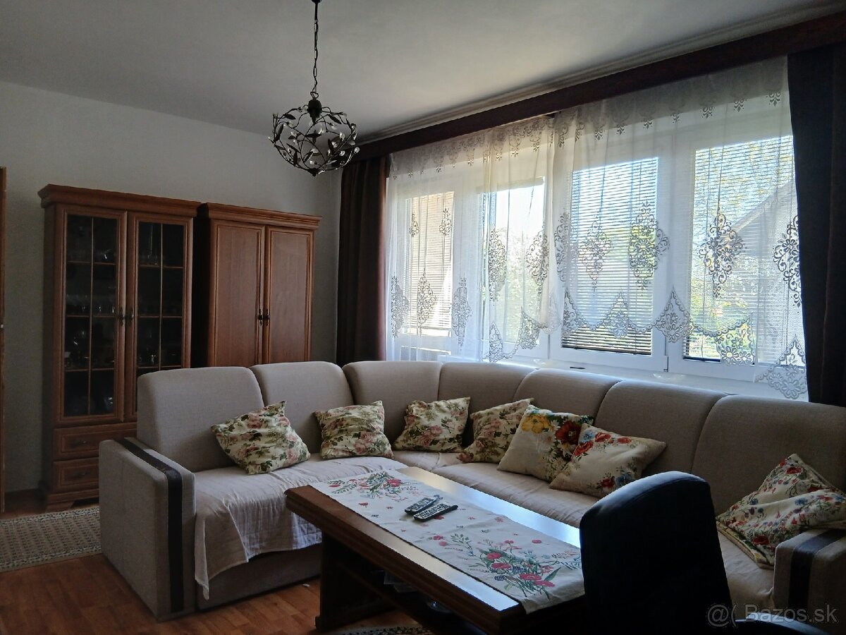Rodinný dom na predaj - Málinec - 6