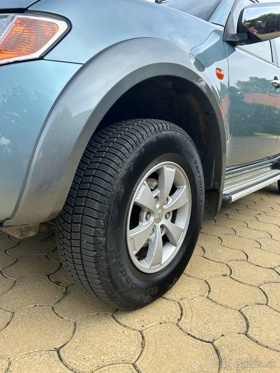 Mitsubishi L200 - 2,5D, 100 kW, - 6