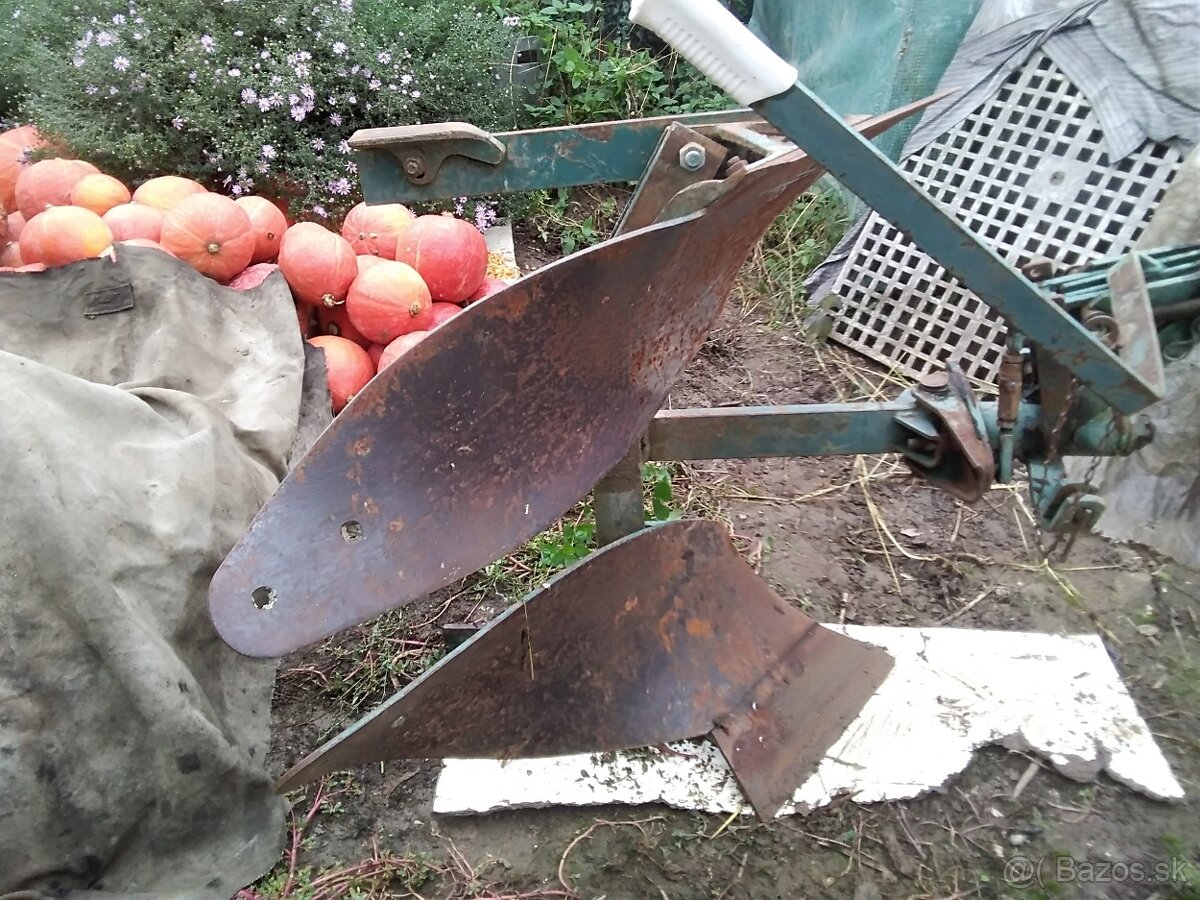 Predám pluh obojstranný za malotraktor. - 6