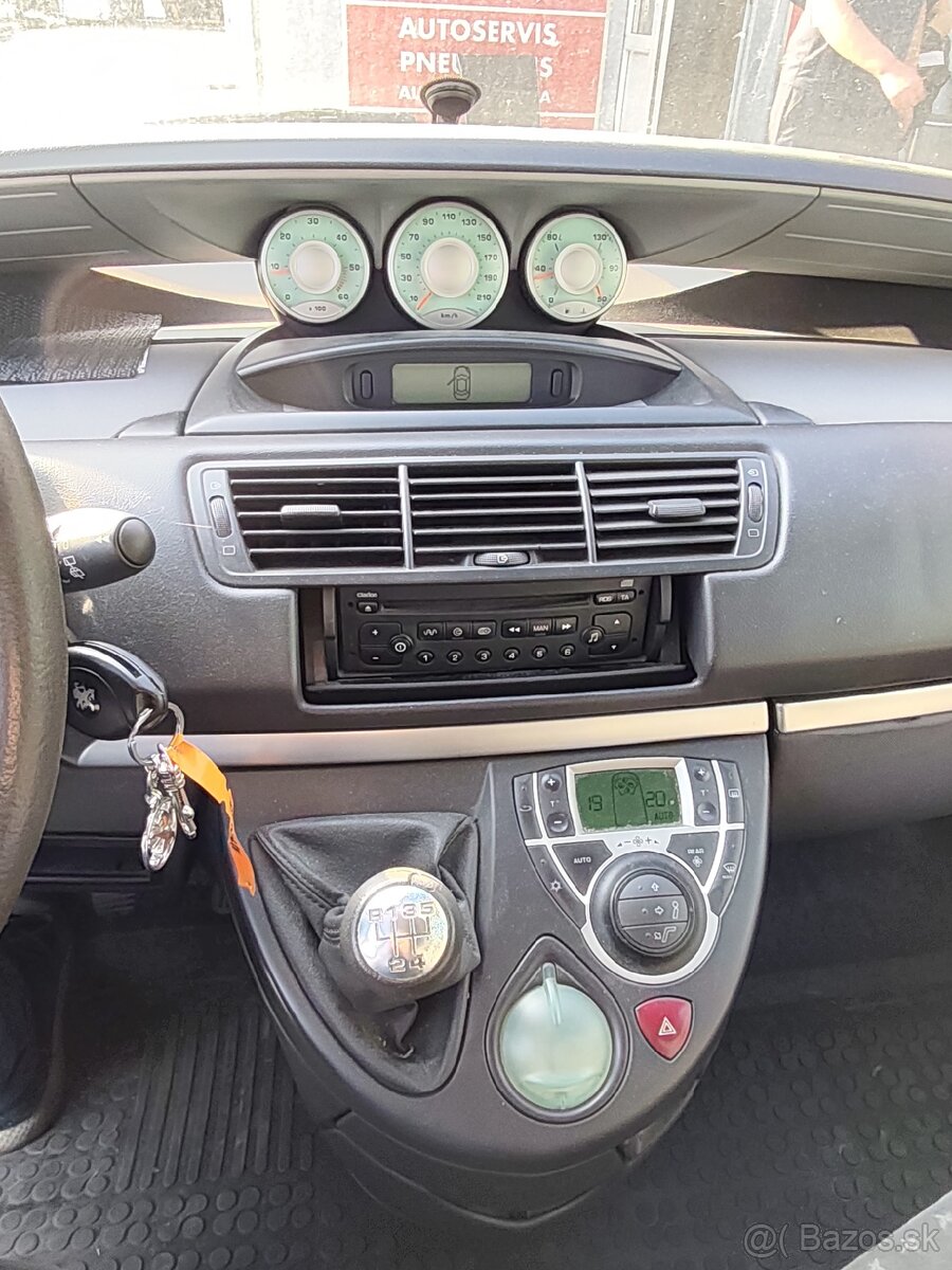 Predám Peugeot 807 2.2 HDi, 8-miest - 6