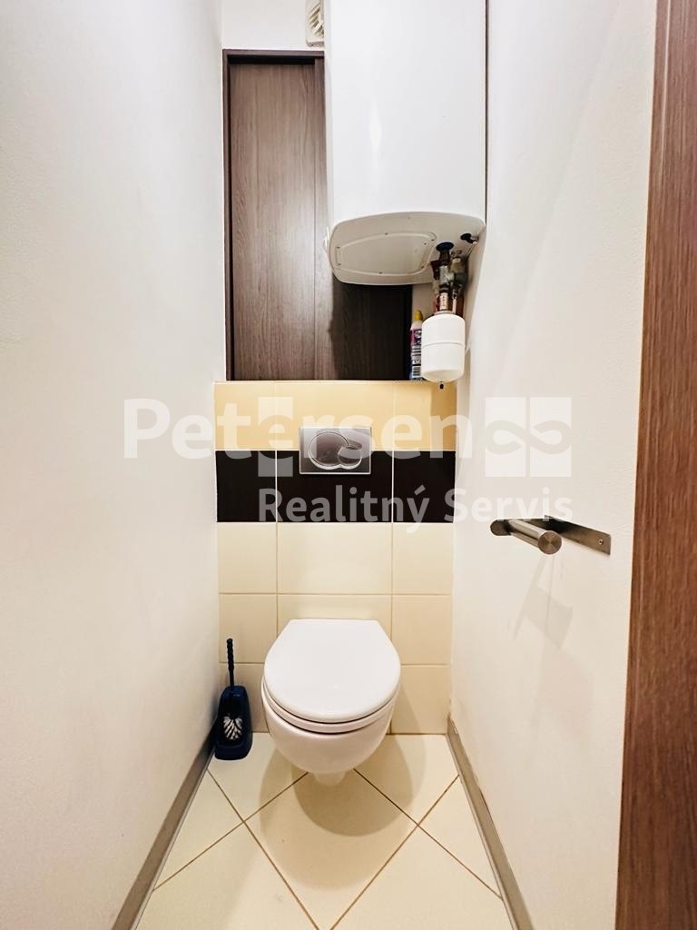 NA PRENÁJOM 3-IZBOVÝ BYT S BALKÓNOM, UL. TYRŠOVO NÁBREŽIE - 6