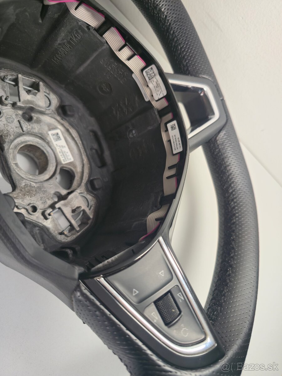 ŠPORTOVÝ VOLANT ŠKODA - 6