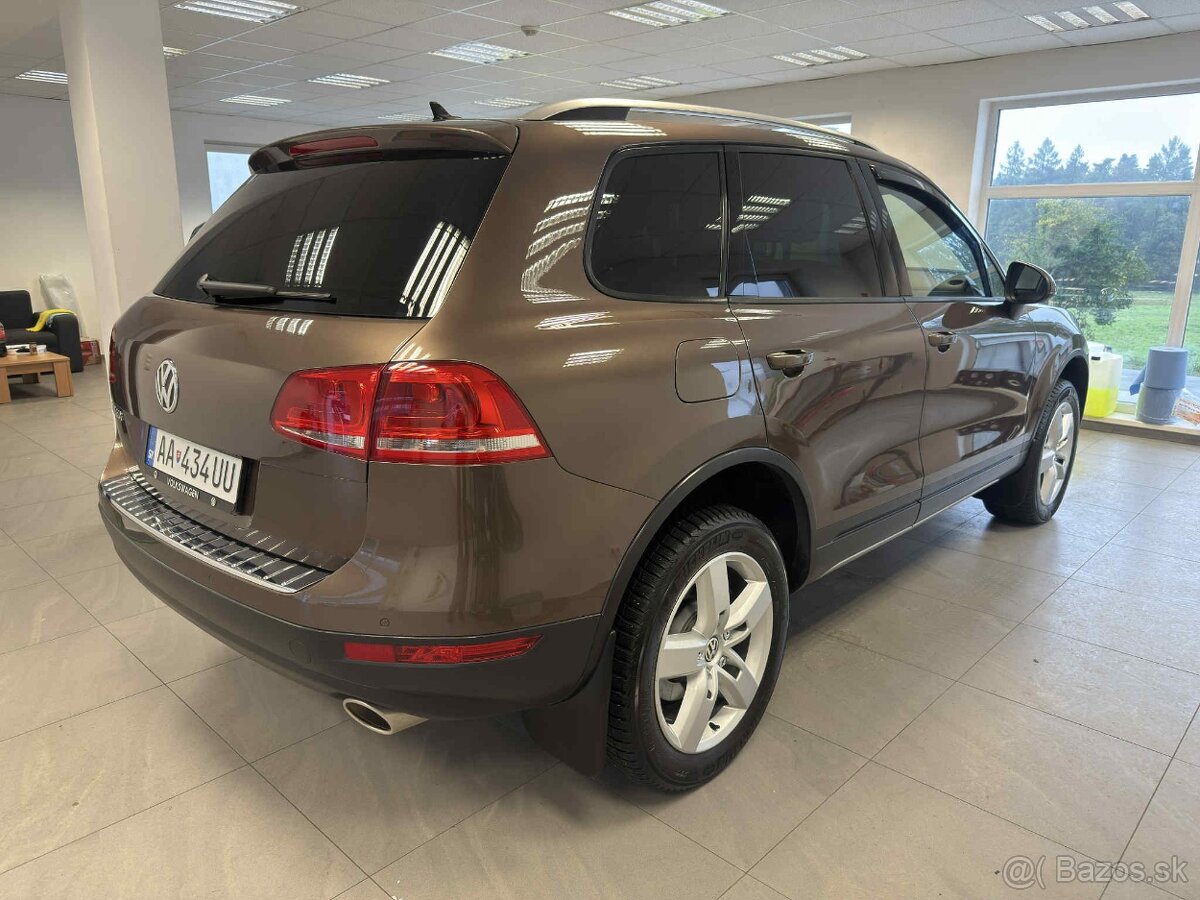 Volkswagen Touareg 2 7P 3.0 V6 - 6