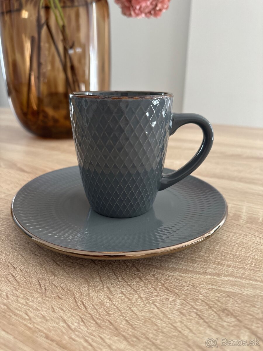 Sada tanierov + šálky - 6