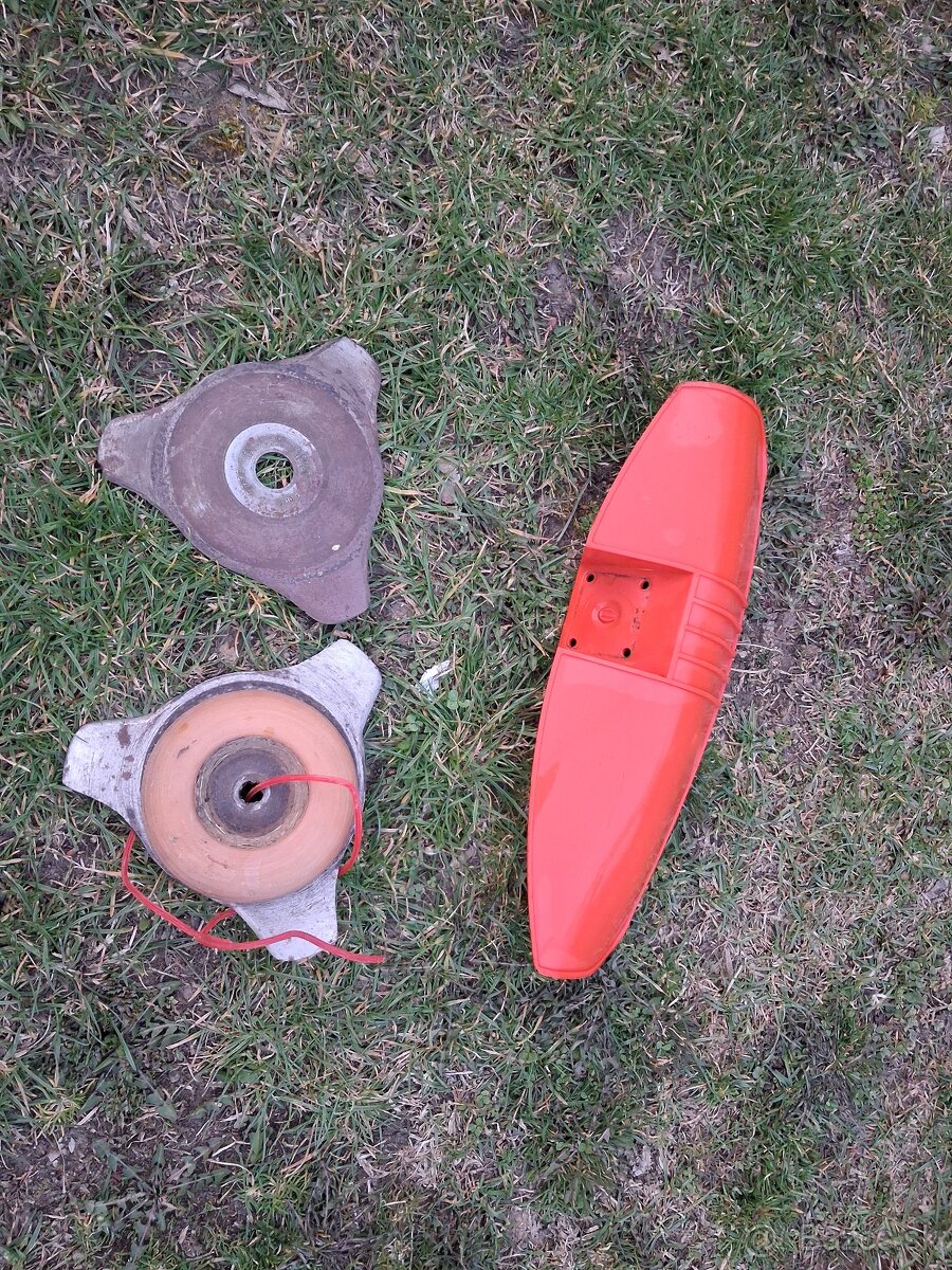 Krovinorez Husqvarna 225R - 6