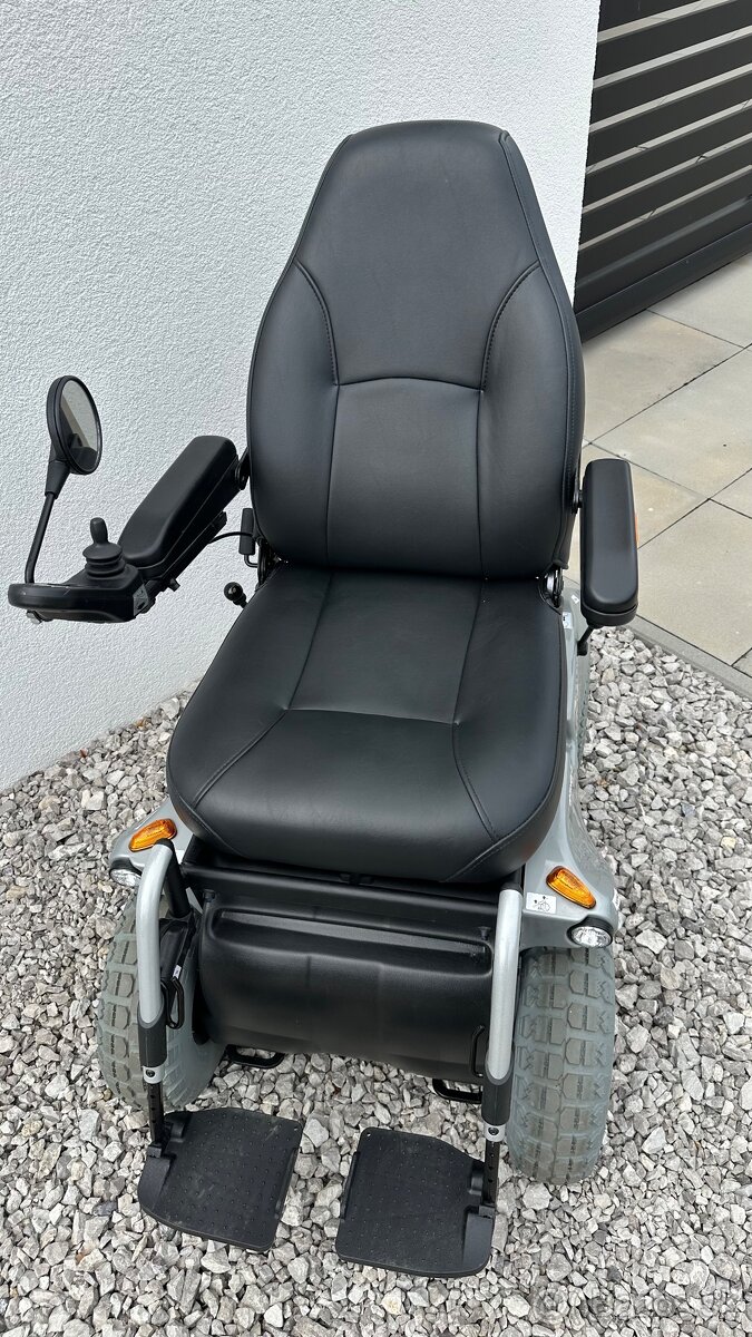 Predám elektrický invalidný vozík Optimus Meyra 2 nemeckej V - 6