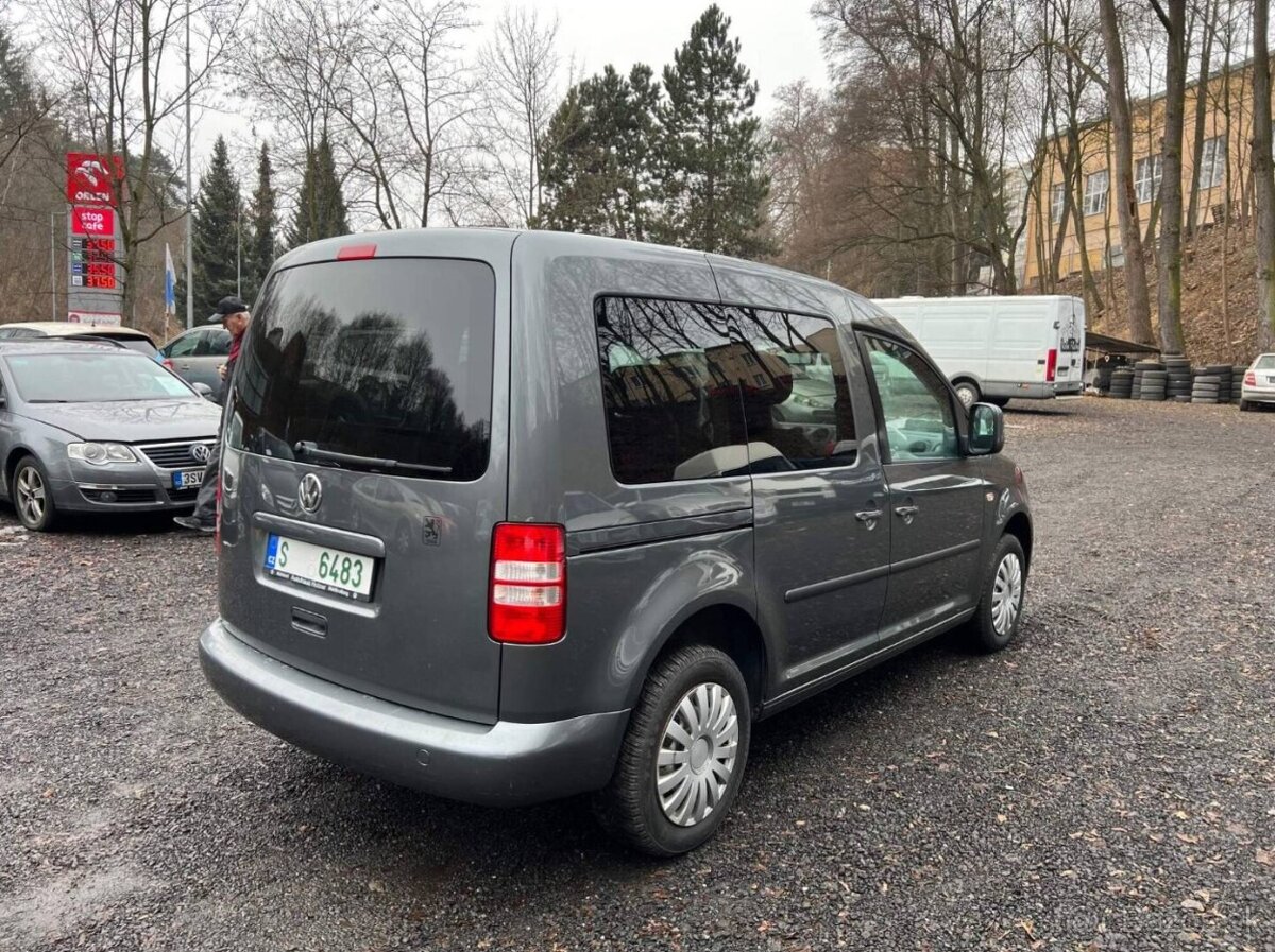 VW Caddy 1.2 TSI 77 kW 2x šoupačky 2011 klima serviska - 6