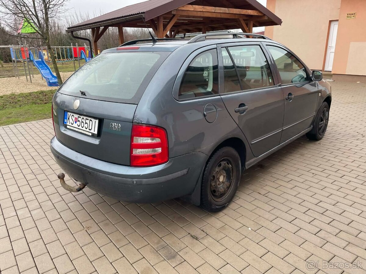 Škodu Fabia Combi 1.2 (47 kW) R.v 2003 - 6