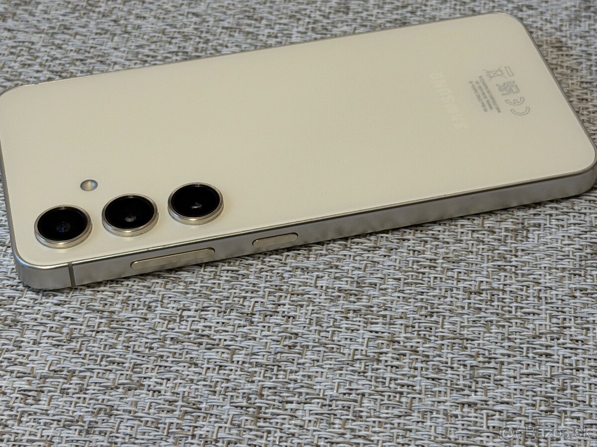 Samsung Galaxy S24 8/128Gb Yellow - 6