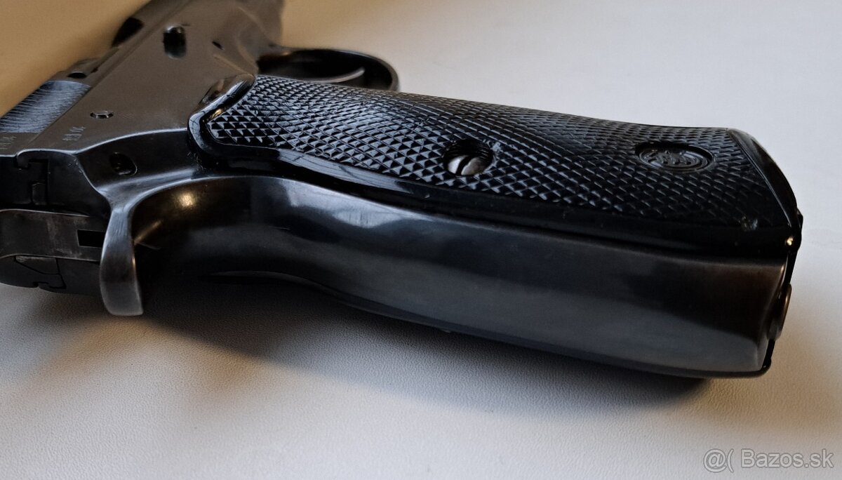 CZ 75 rv.1986 - 6