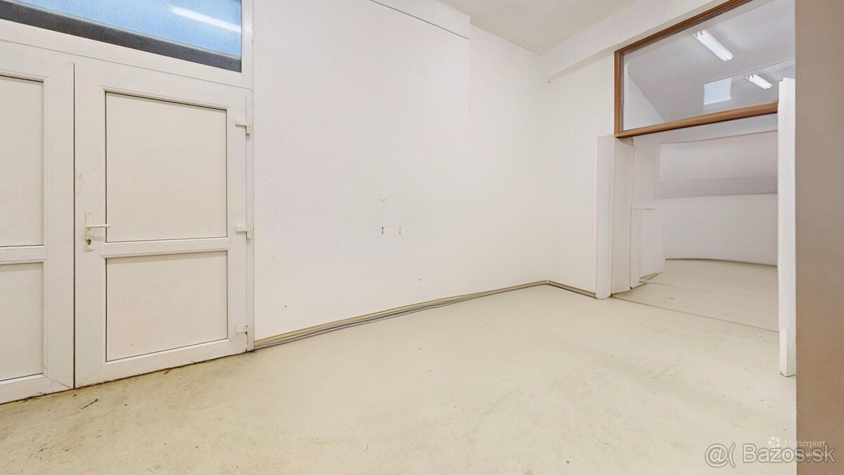 Na predaj: Multifunkčný komerčný objekt – Radošovce. - 6