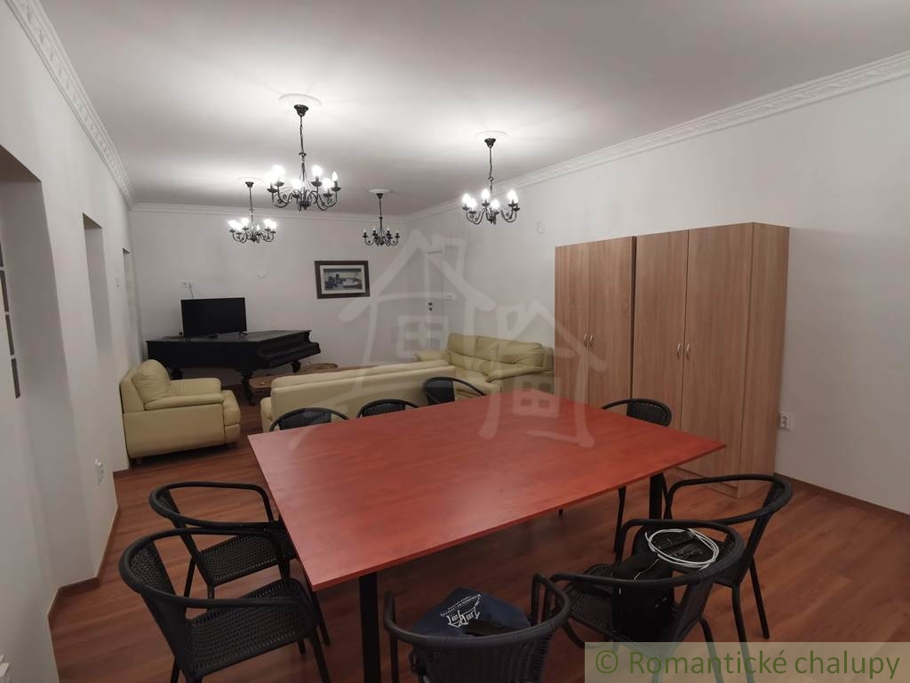 Rodinná vila vhodná aj na podnikanie v pohraničnej obci Sl - 6