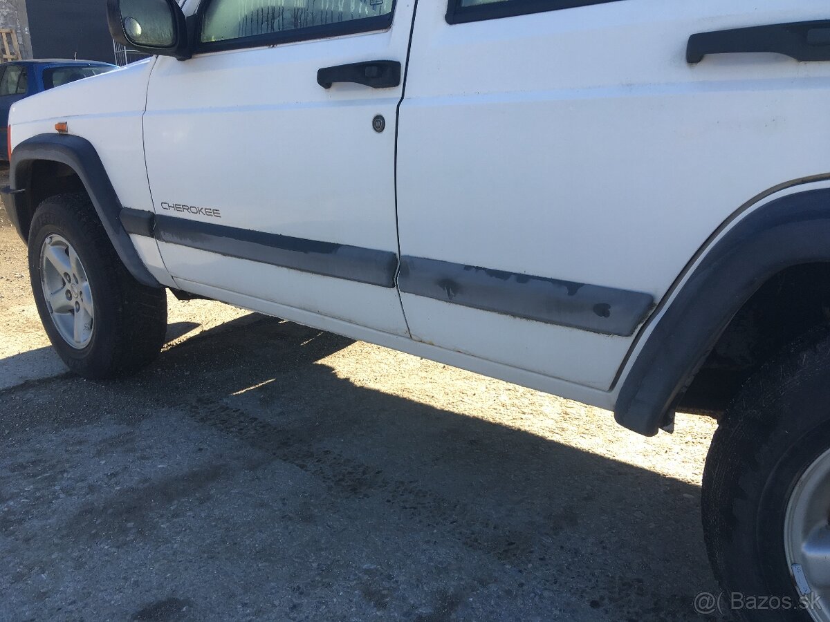 Jeep CHerokee XJ-4L benzin-automat - 6