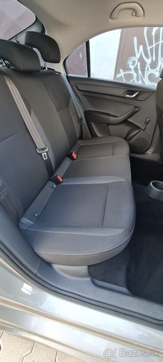 Škoda Rapid 1.2 TSi 77000km - 6