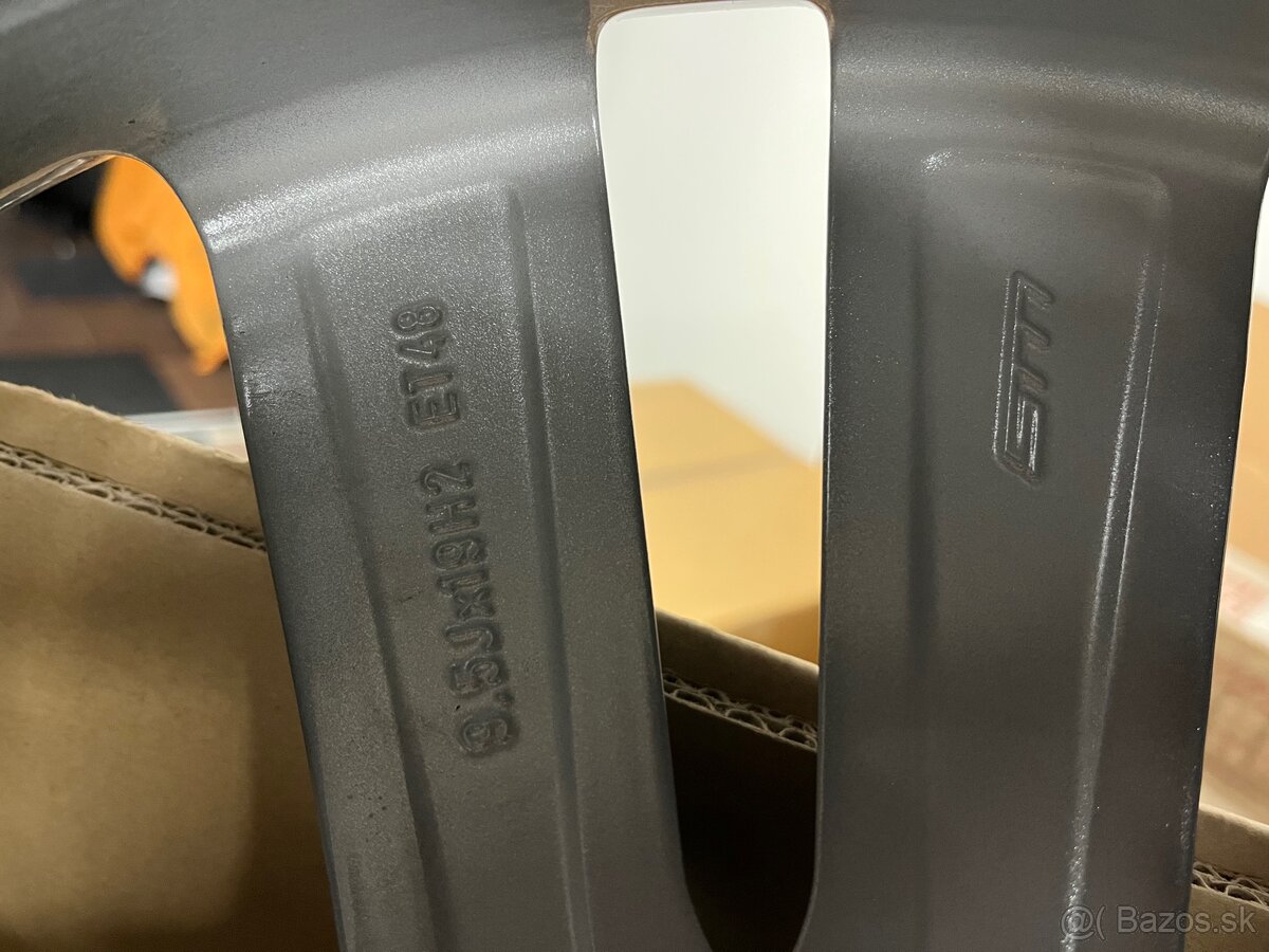 Predám 3 Mercedes disky nové na CLS 218 - 6