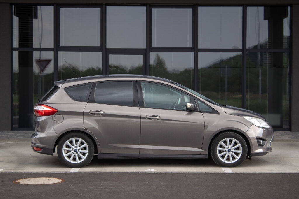 Ford C‑Max 1.6 TDCi 115 k Titanium, r. v. 2012 - 6