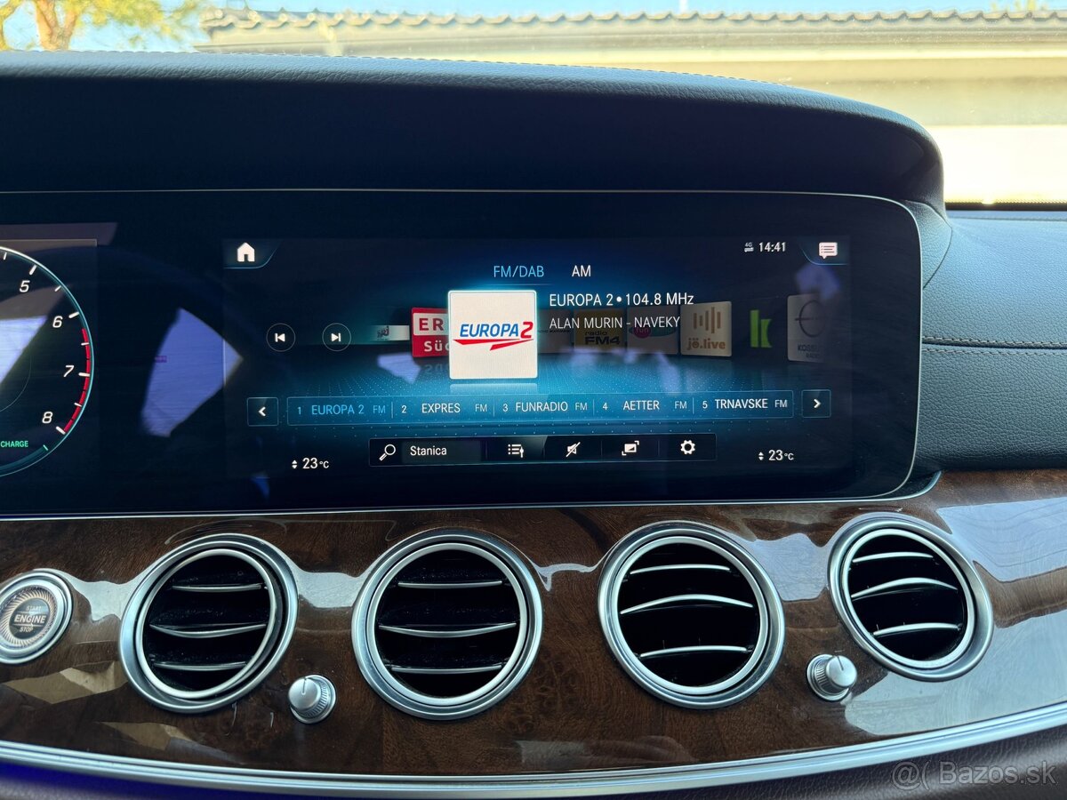 Mercedes-Benz E trieda Sedan - 6