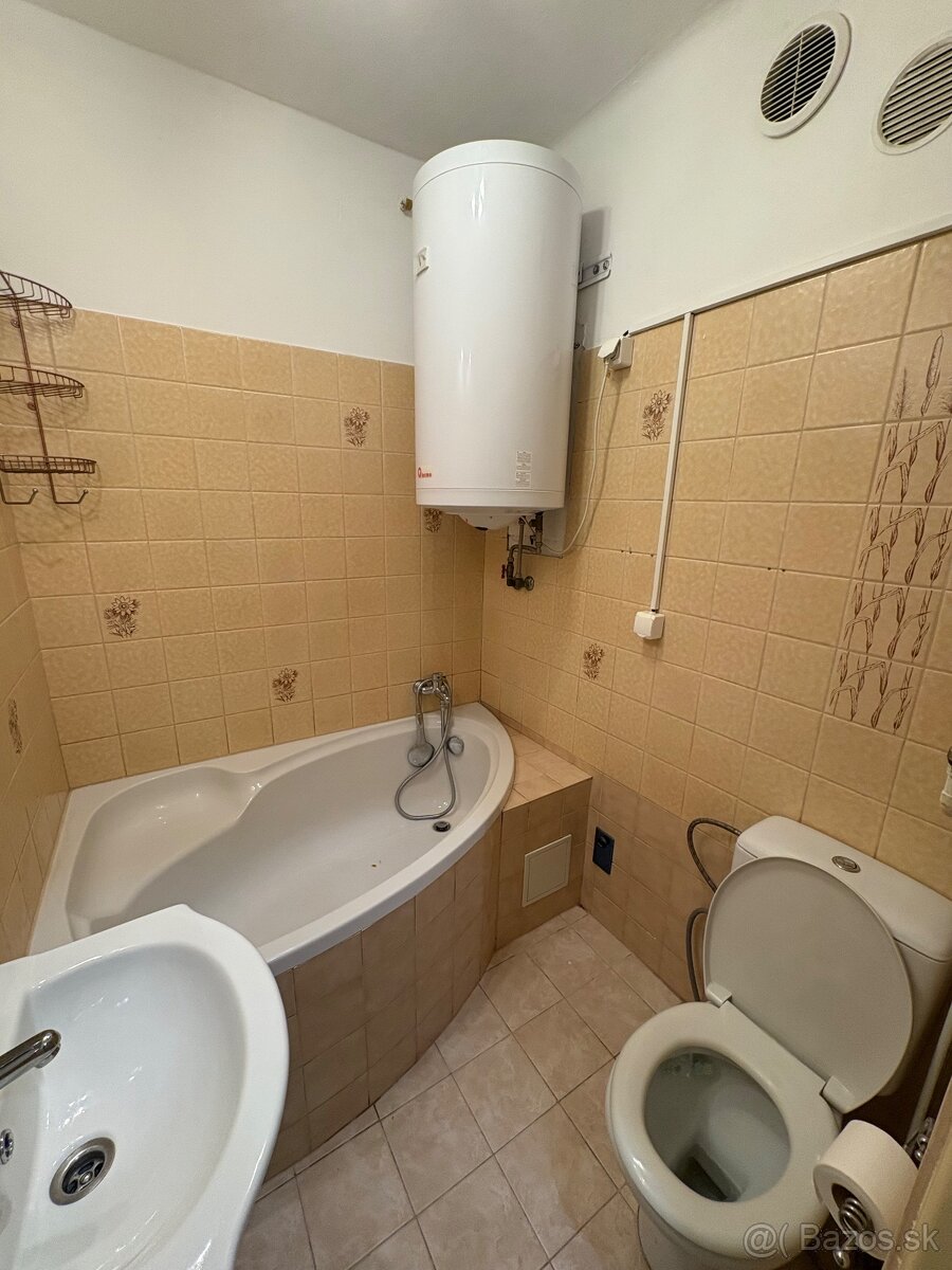 1.izbovy byt v Trenčíne na prenajom - 6