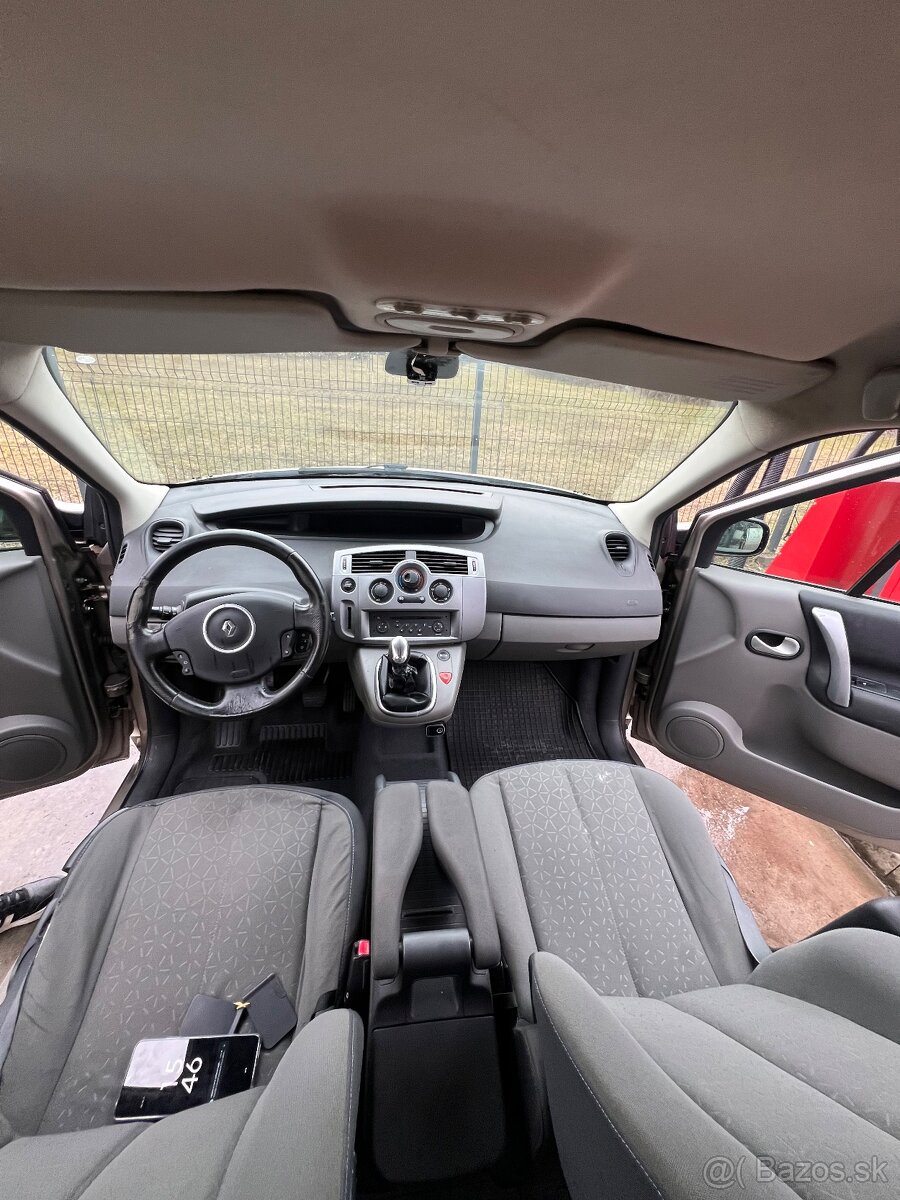 Renault Scenic II. 1.5dCi 63kW - 6