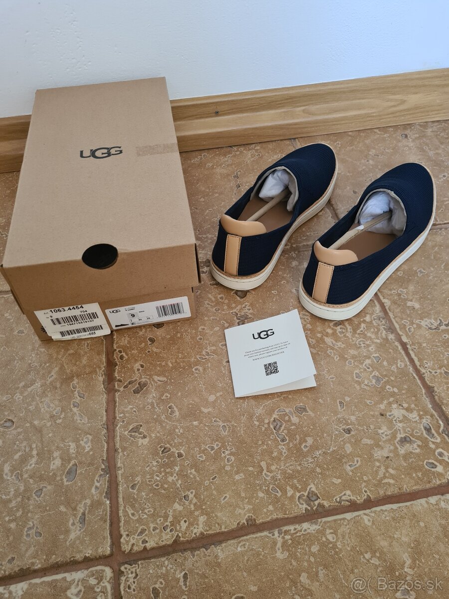 Ugg - 6