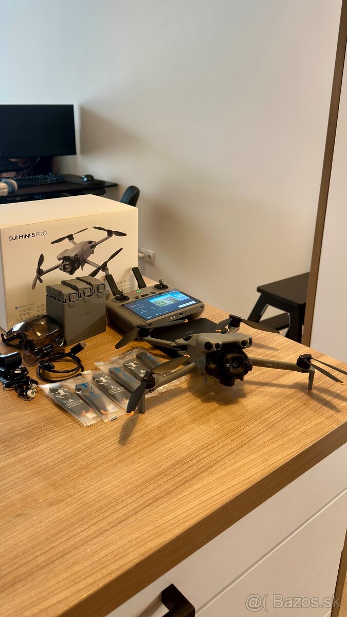 DJI Mini 5 Pro Fly More Combo (RC2) - 6