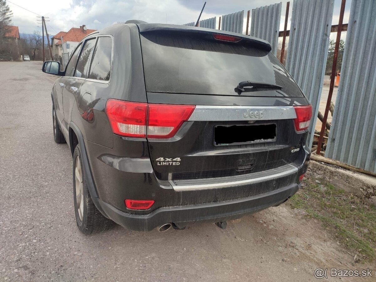 Rozpredám jeep Grand Cherokee wk2 3.0 - 6