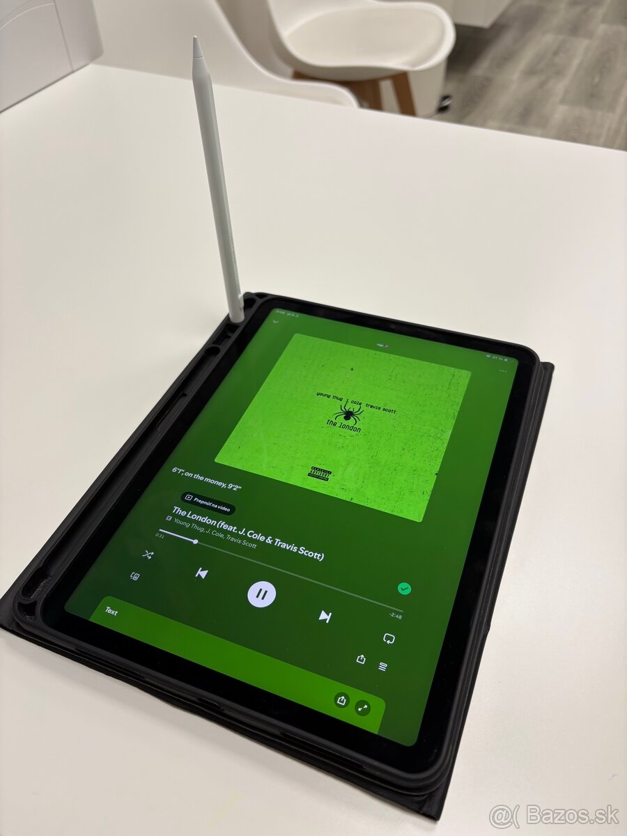 iPad Air 2022 (5. generácia) 256 GB - 6