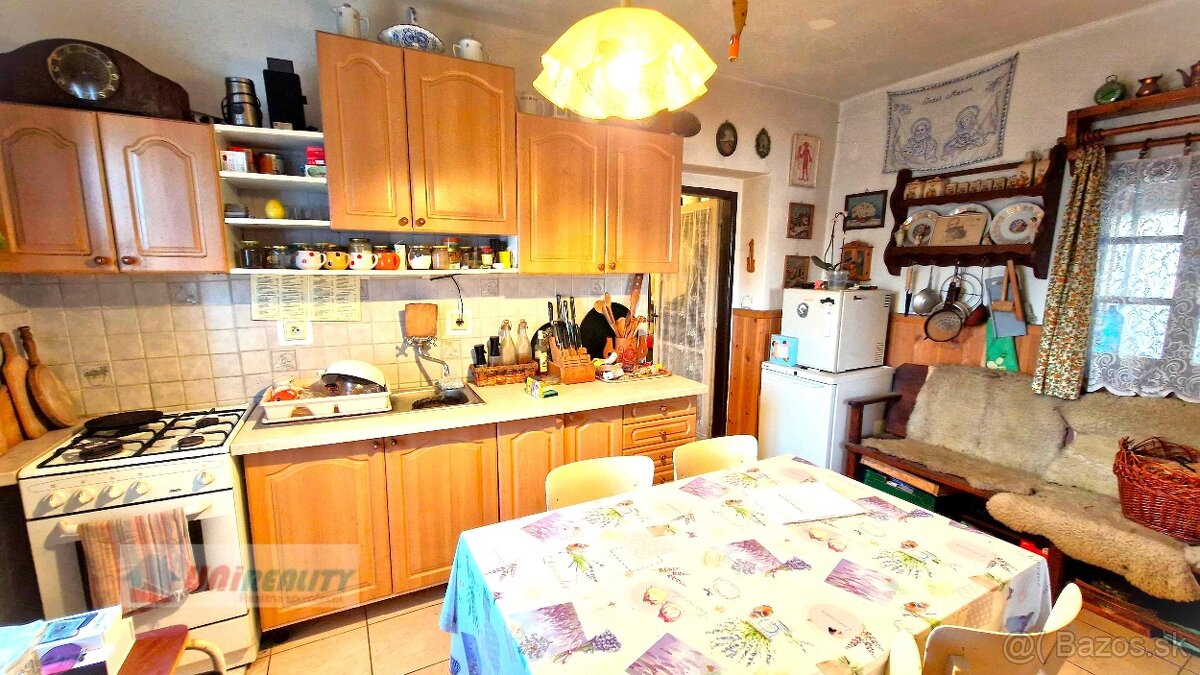 MALÁ HRADNÁ - starší domček / pekná záhrada - 6