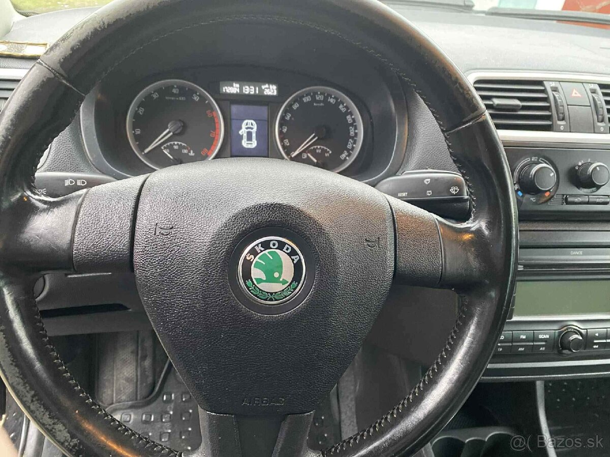 Škoda Fabia 1.2 Benzín 172 000 - 6
