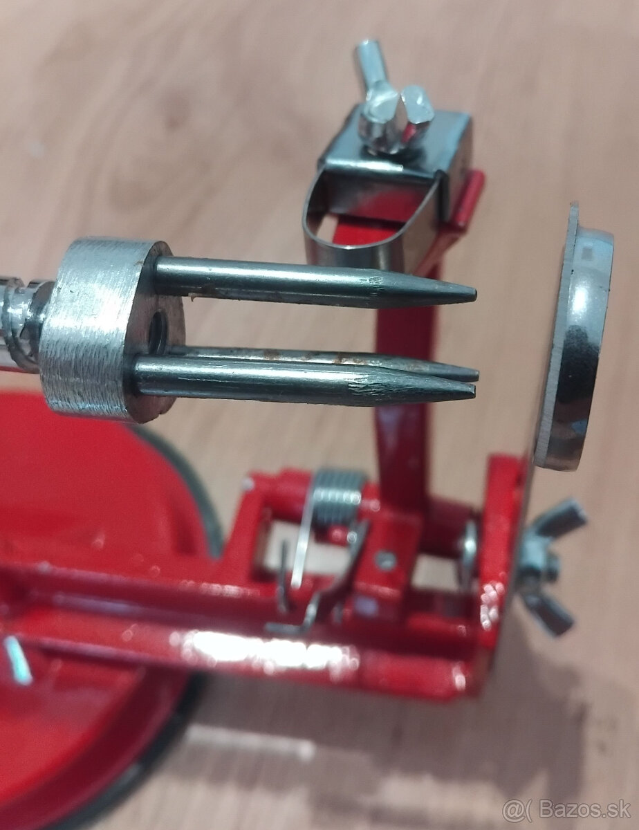 Krájač a lúpač jabĺk - 6