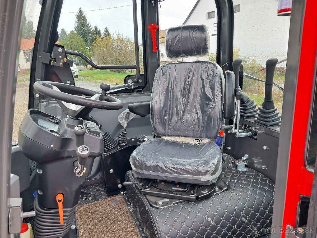 TRAKTOR BAGER MACAO BX300 Pro - 6