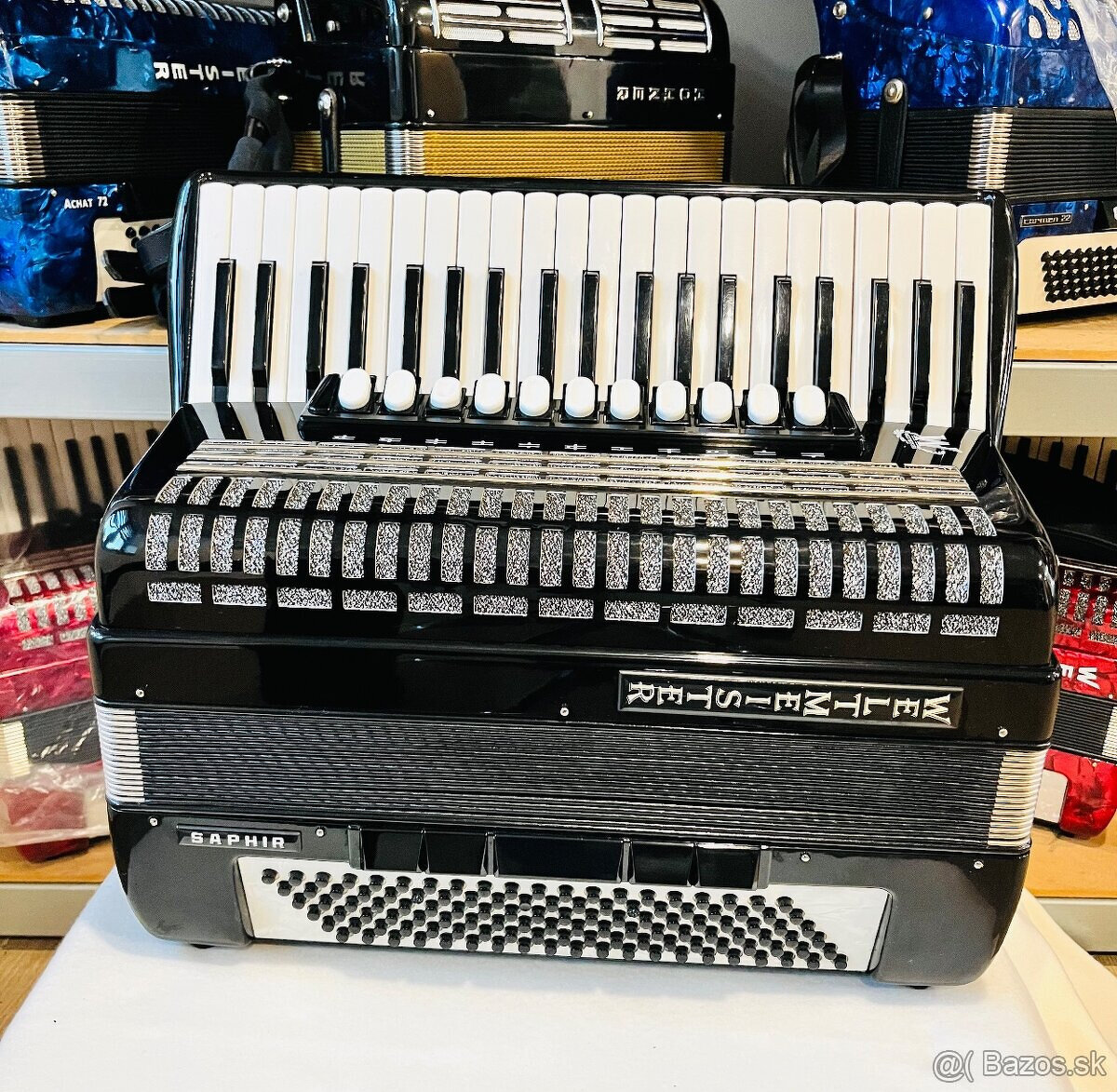 Predám akordeón WELTMEISTERS SAPHIR 120 BASOVÝ VÝBORNÝ STAV - 6