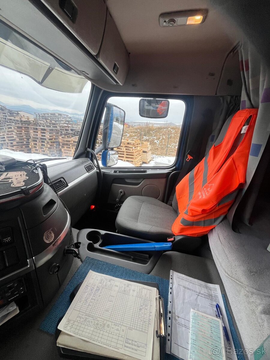 VOLVO FM9 62R 300 - 6