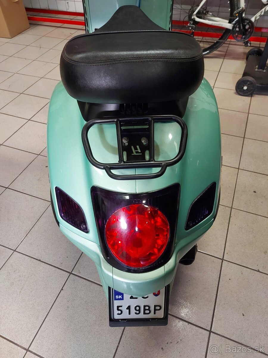 Vespa 200 GTS - 6