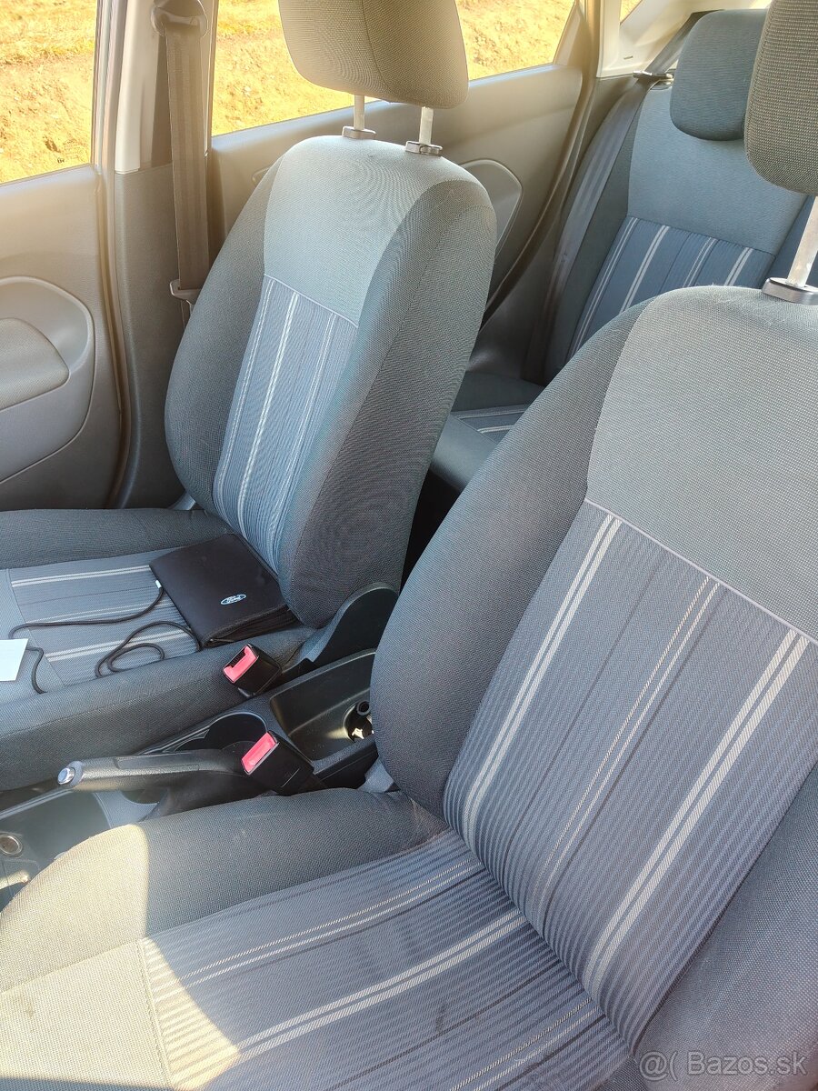 Ford fiesta 2009 - 6