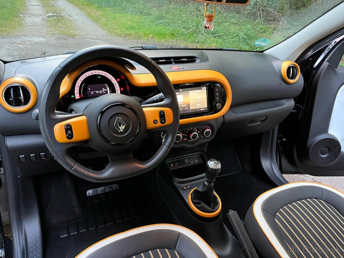 Renault Twingo 0.9i - Smart r. 2019 - 6